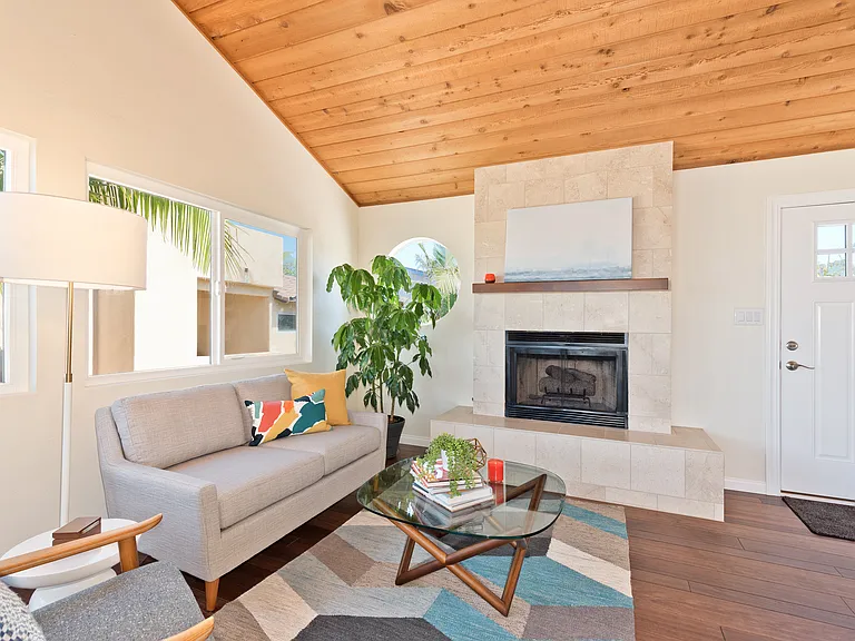 4587 Bermuda Ave — Photo 16