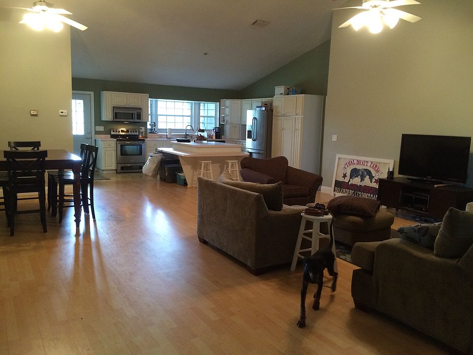 Living / Dining / Kitchen