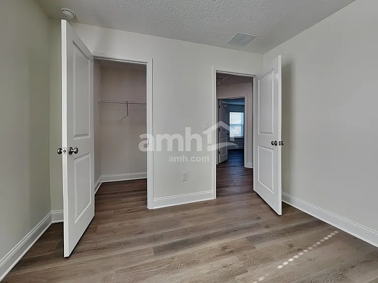 11440 Bay Hill Cir — Photo 16