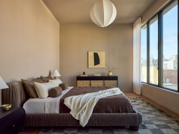 323 Bergen Street image 4 of 15