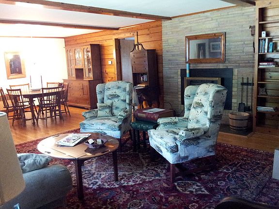 Livingroom/Dining Combo