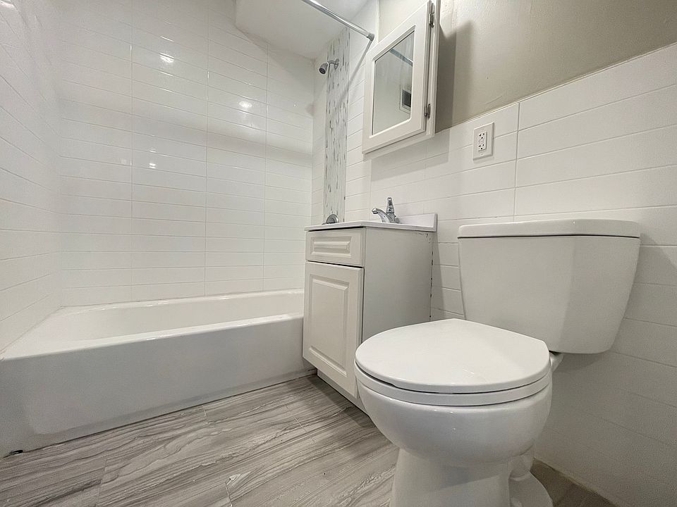 2nd image of 2505 John F Kennedy Blvd #49E