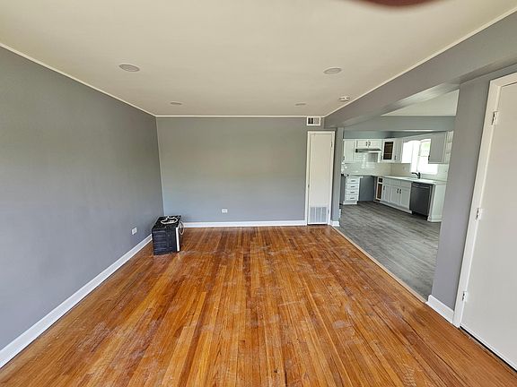 4th image of 6225 W Fullerton Ave APT 1