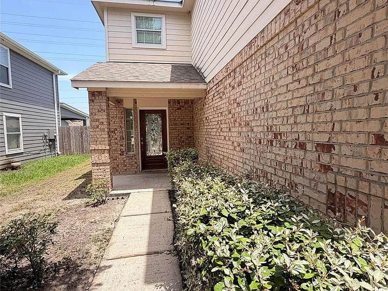 7419 Morgan Ranch Trl — Photo 2