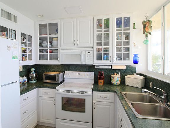 4th image of 1203 Bayshore Dr Unit 102