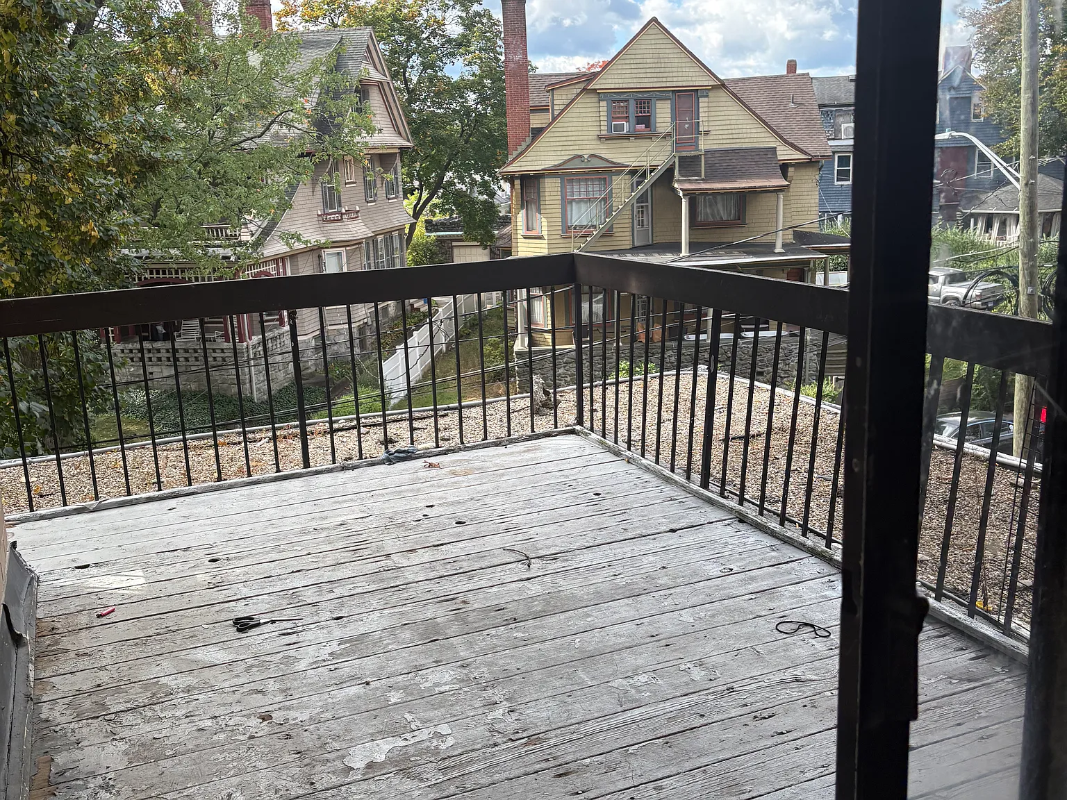 3 bed, $1,550 — Photo 2