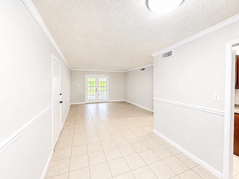 405 Wymore Rd #106 — Photo 3