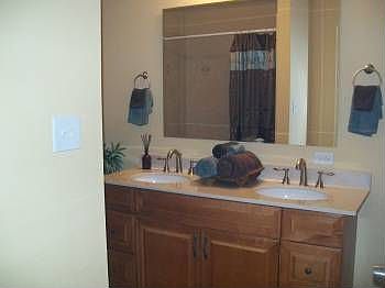 4th image of 3415 Lawson Dr