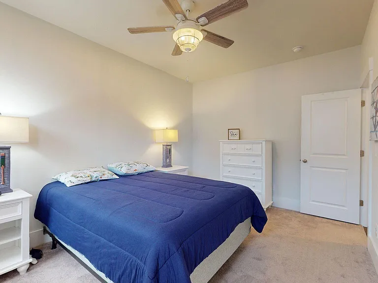 204 Edgewater Way — Photo 33