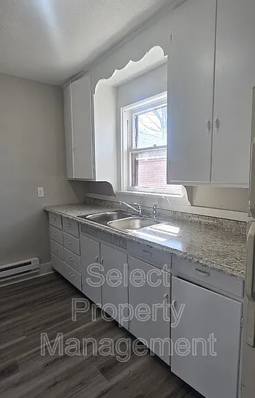 1235 Huestis Ave #B — Photo 8