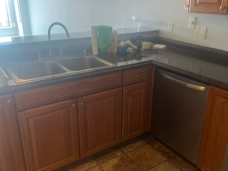118 E Market St #3 — Photo 8