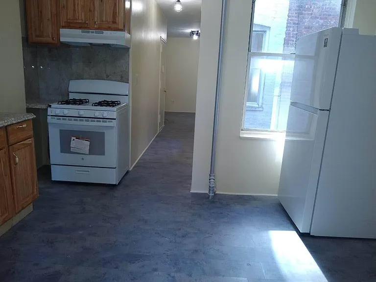 44 Lincoln Ave #2 — Photo 4