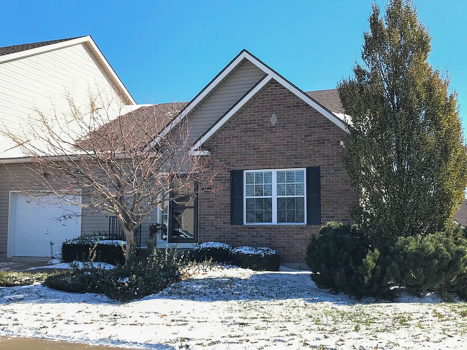 Beautiful front details!