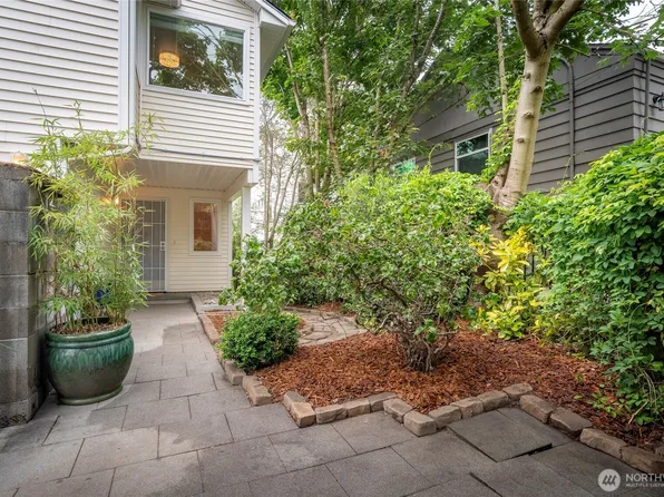 831 19th Avenue S, Seattle, WA 98144