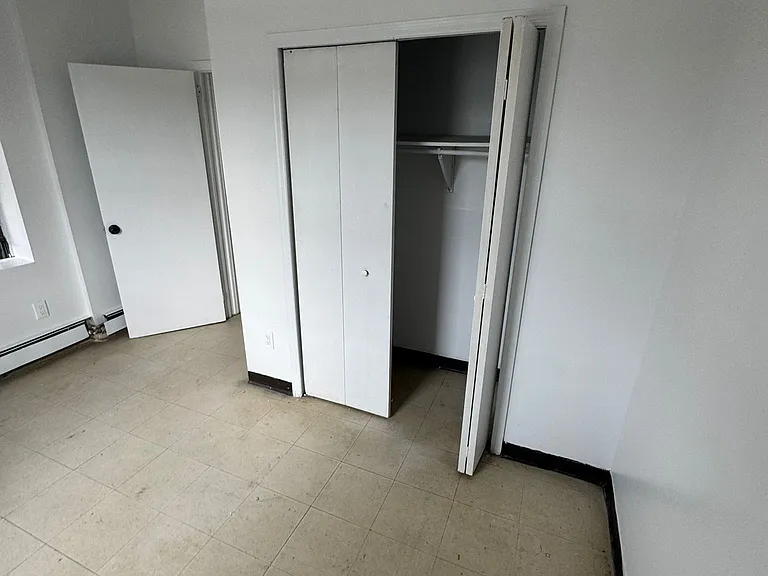 142 Orchard St #2R — Photo 11