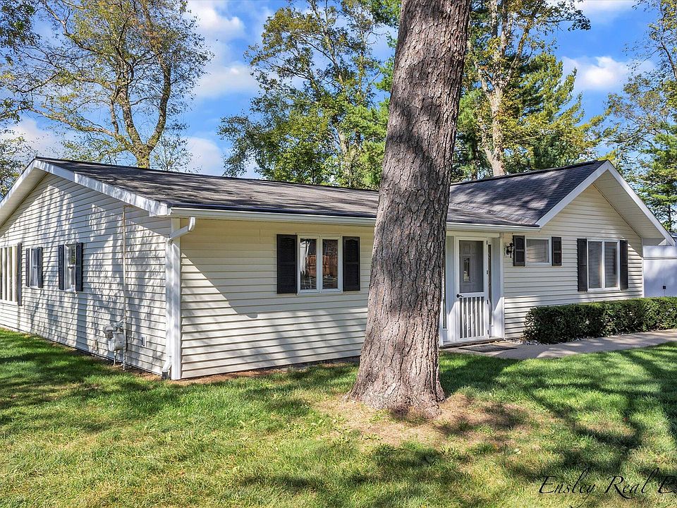 5413 S Front St, Newaygo, MI 49337 MLS 22042603 Zillow