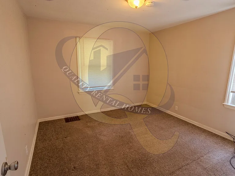 628 Alvord Ave — Photo 9