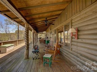 551 Carvers Knob Rd, Spruce Pine, NC 28777
