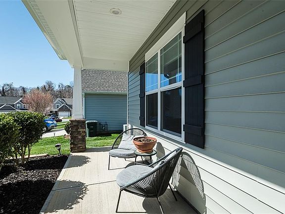 3rd image of 1416 Sedona Ln