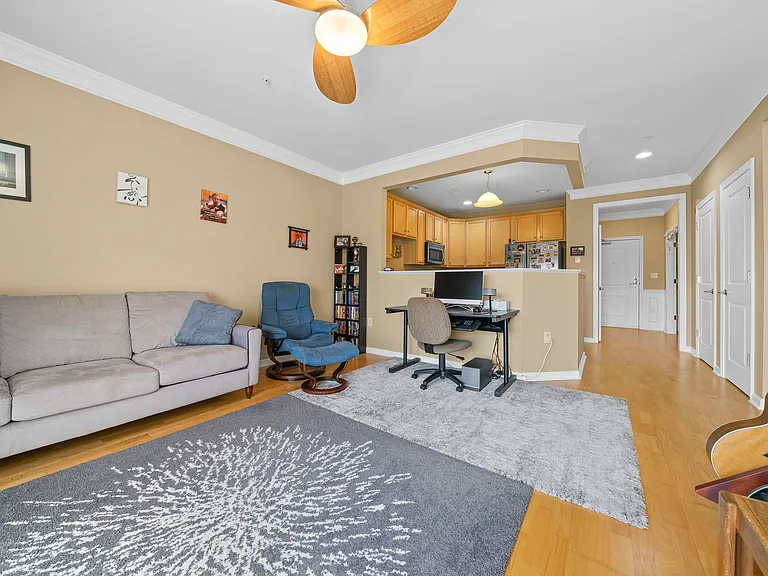 204 Clocktower Dr #304 — Photo 4