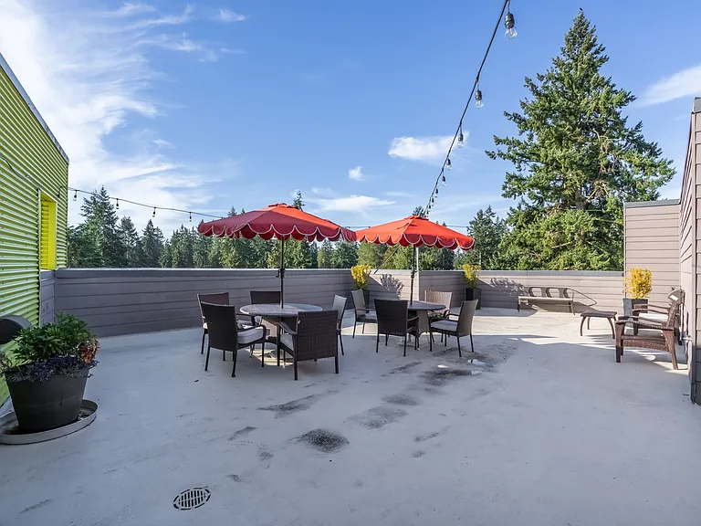 Greenwood Place Apartments — Photo 41