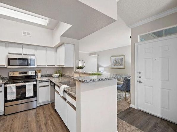 15100 Ella Blvd #913