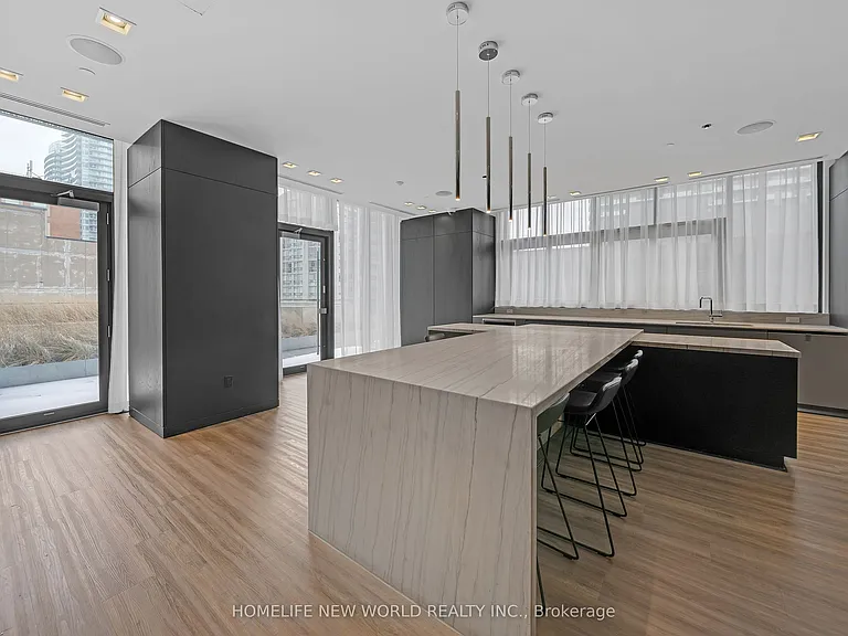 8 Eglinton Ave E #4903 — Photo 15