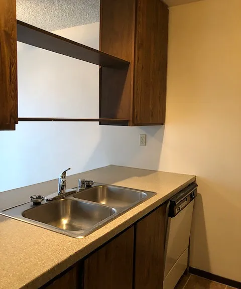 Alderwood Apartments — Photo 7