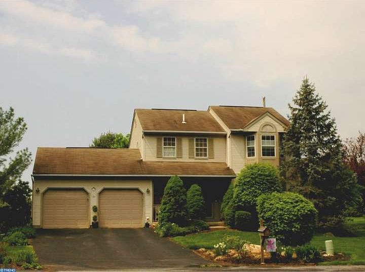 1st image of 36 Canterbury Dr