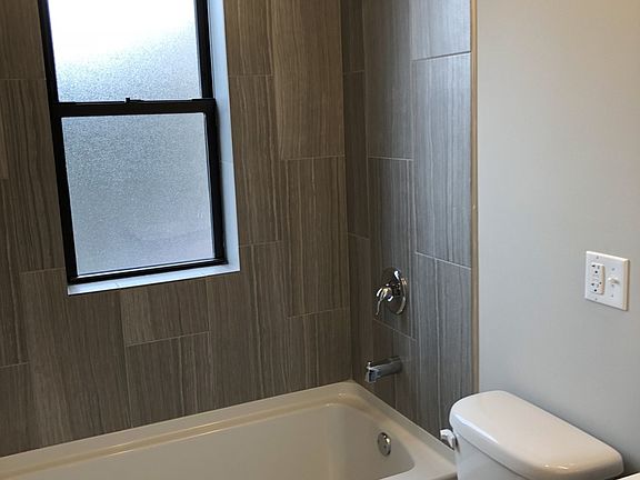 5th image of 4817 N Christiana Ave APT 3E