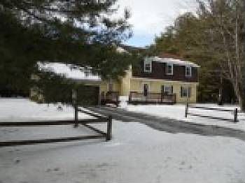 1st image of 9 Holly Dr