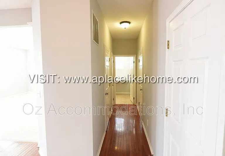 22413 W 113th Ter — Photo 10