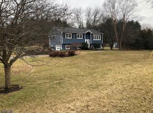 24 Ryan Rd, Wantage, NJ 07461