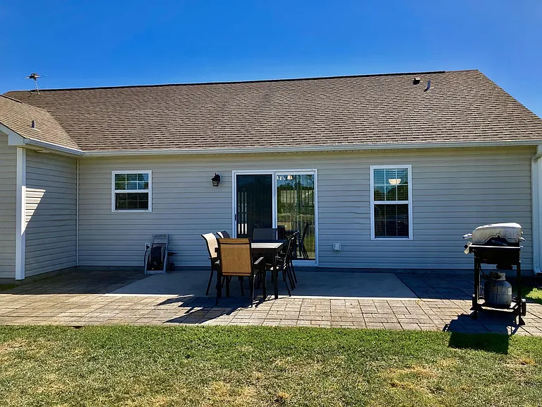 406 Amaryllis Ln — Photo 20