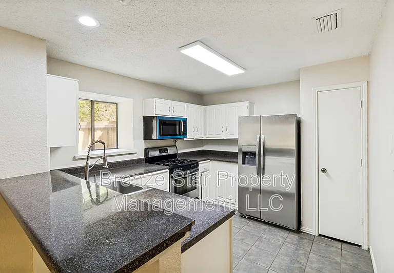 4710 Fallon Pl — Photo 9