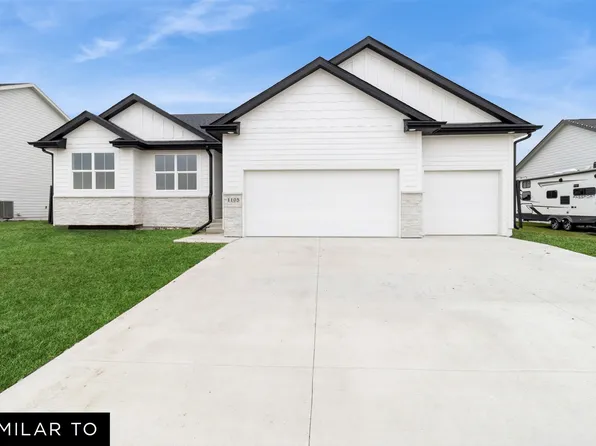 14527 N Valley Dr, Urbandale, IA 50323