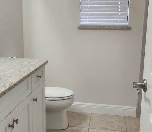 3rd image of 2231 NE 1st Ter