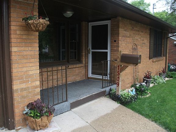 2nd image of 1509 Rossman Ave SE