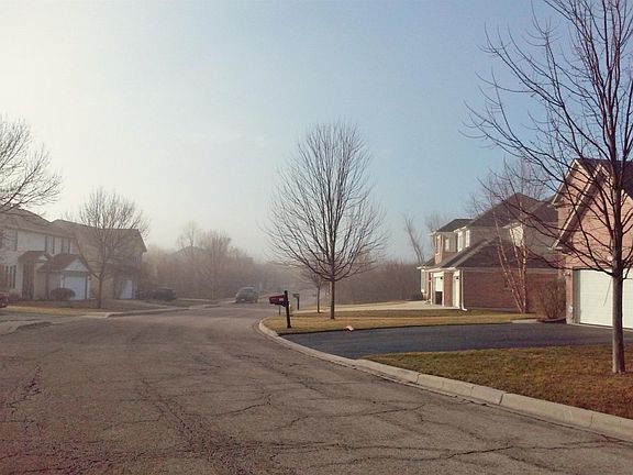 5th image of 890 Deer Path Dr