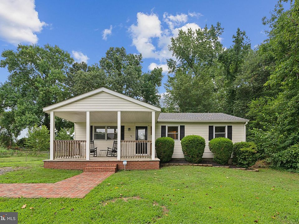 1st image of 39163 Birch Manor Dr