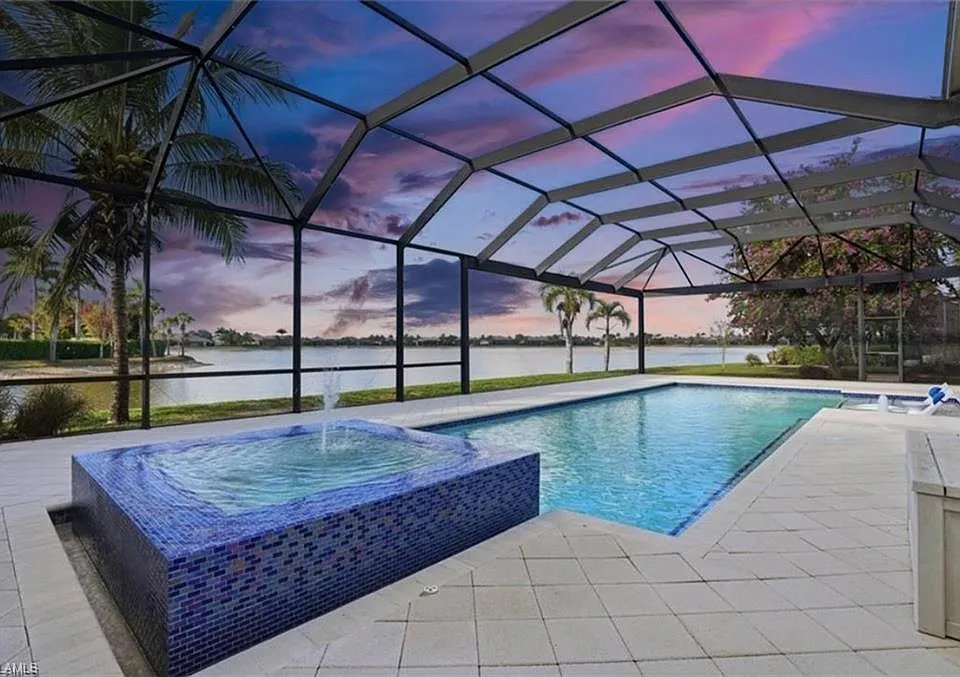 14831 Dockside Ln