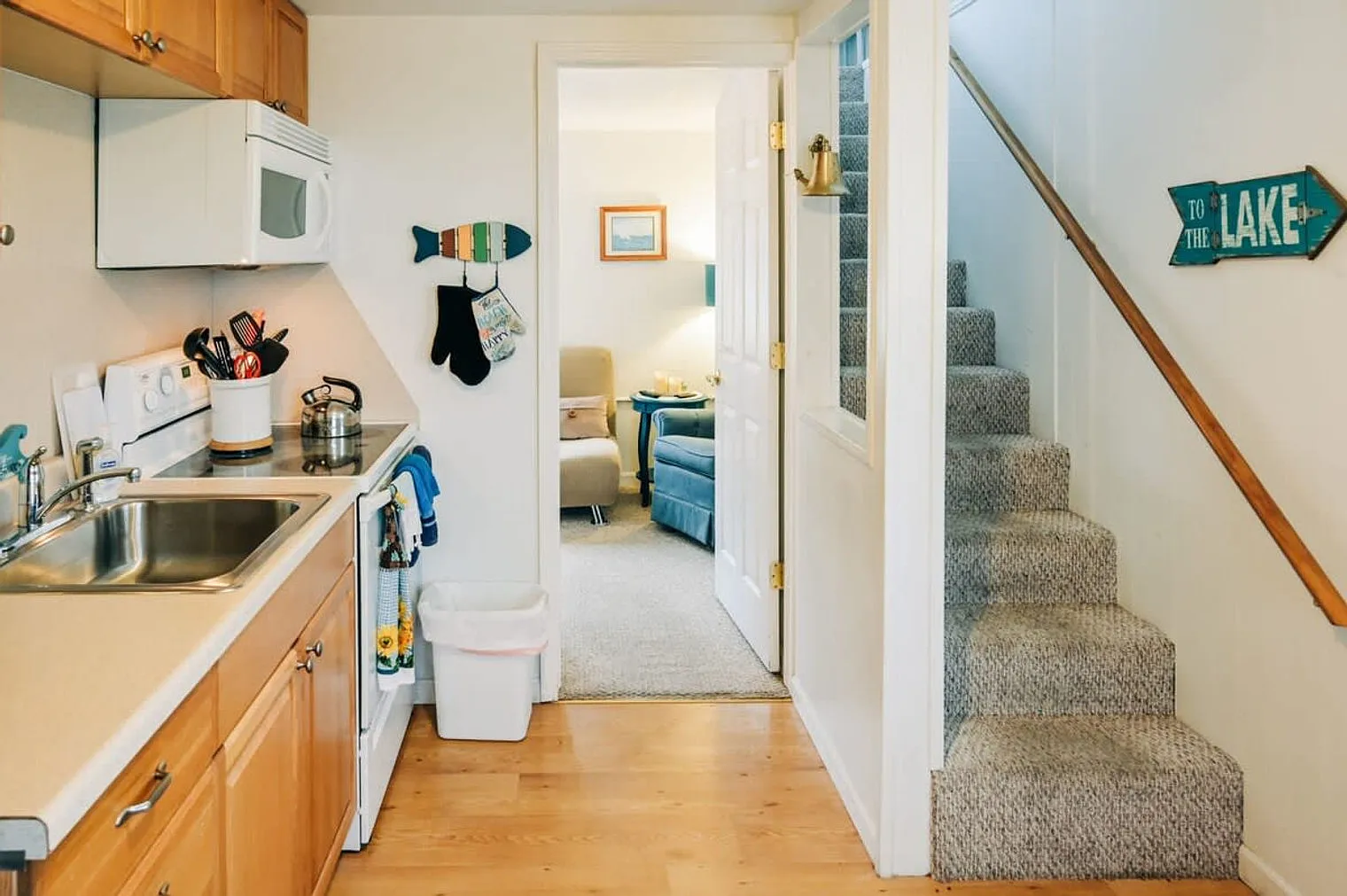 1 bed, 1.0 bath, 645 sqft, $1,056 — Photo 4