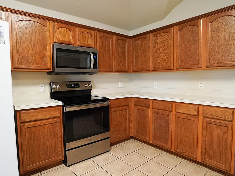 2161 Teagle Dr — Photo 10