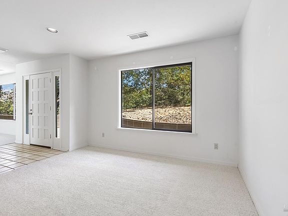 5th image of 712 Coney Court