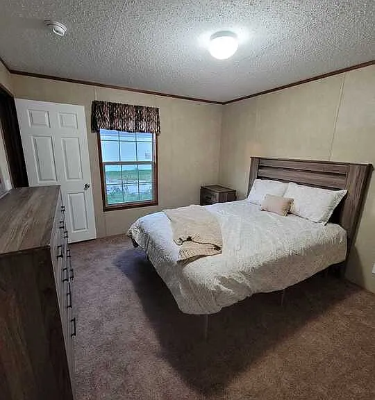 1905 Tracy Rd — Photo 5