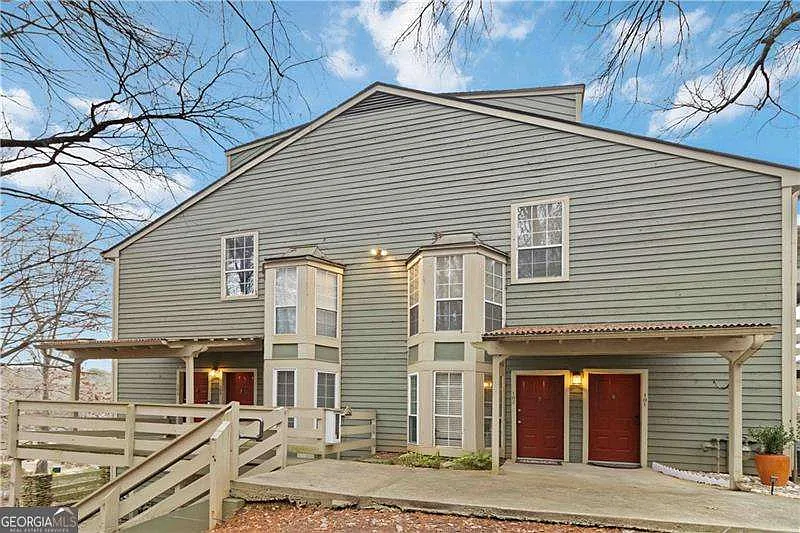 103 Riverview Dr SE photo 1