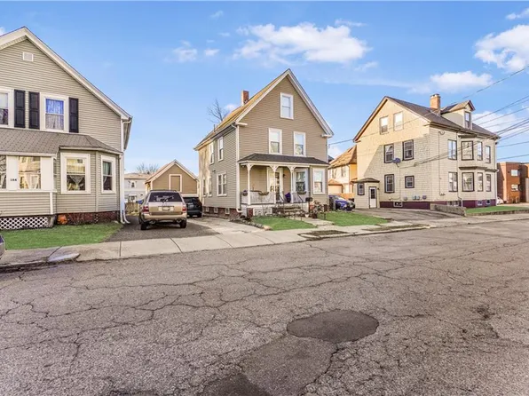 188 Walnut St, East Providence, RI 02914