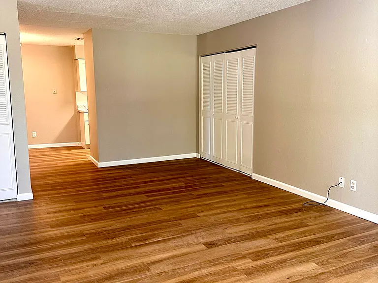 450 Tomoka Ave #251 — Photo 2