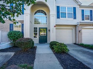 301 Doublegate Dr APT K, Milford, OH 45150