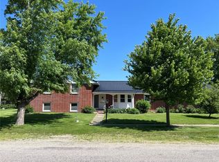 603 4th Ave, Van Horne, IA 52346
